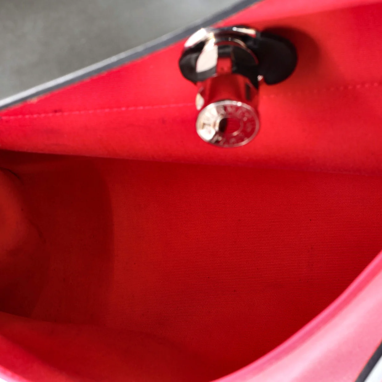 Herbag Zip Leather and Toile 31 - Deep Luxury