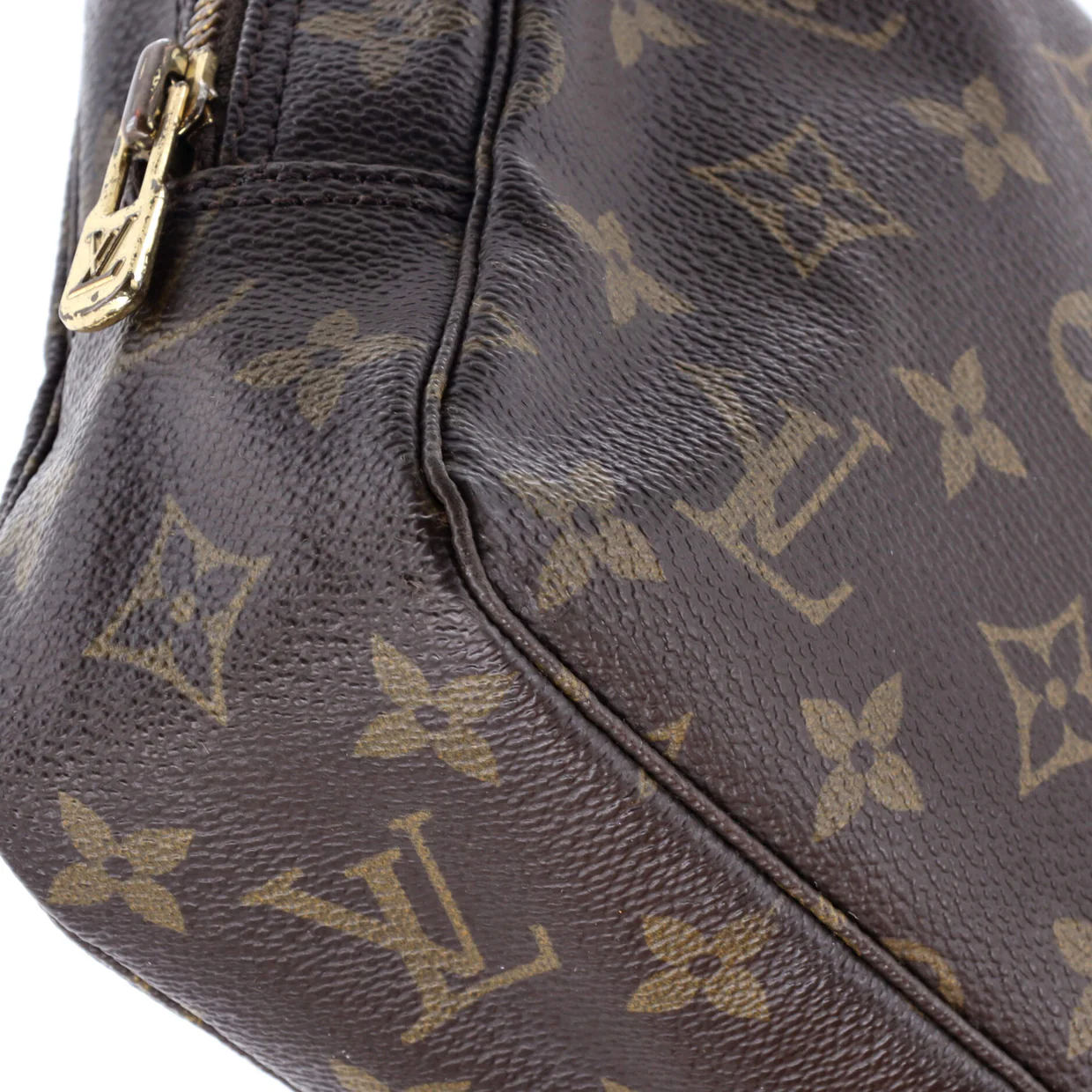 Trousse Toiletry Pouch Monogram Canvas 23 - Deep Luxury