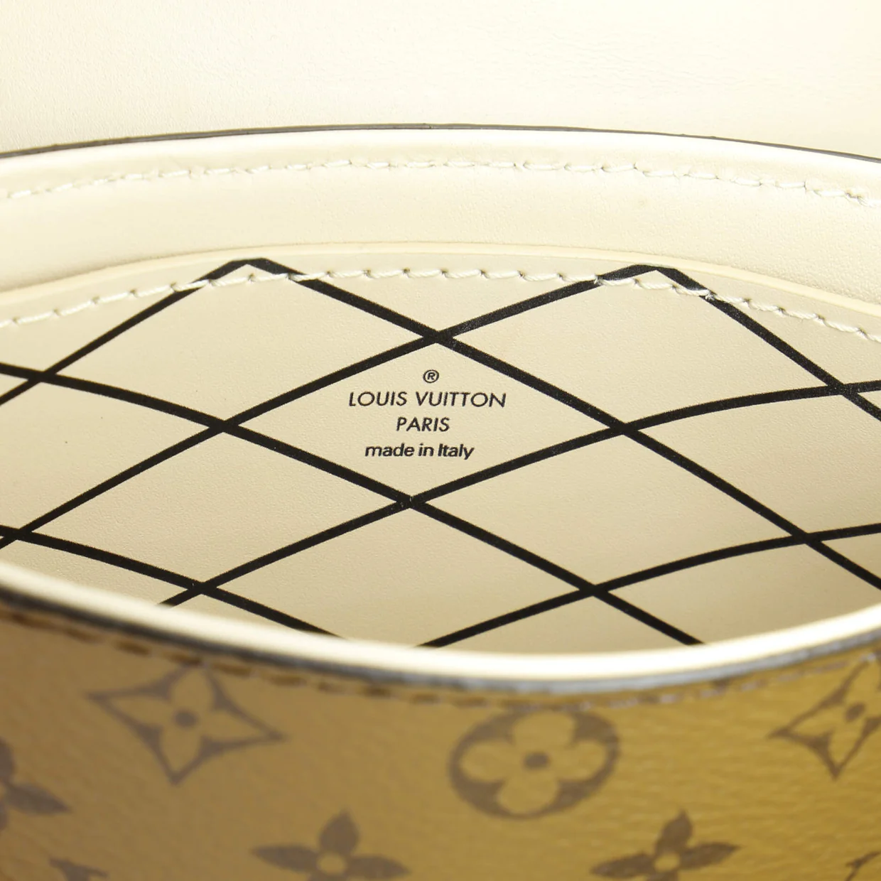 Vertical Trunk Pochette Reverse Monogram Canvas - Deep Luxury