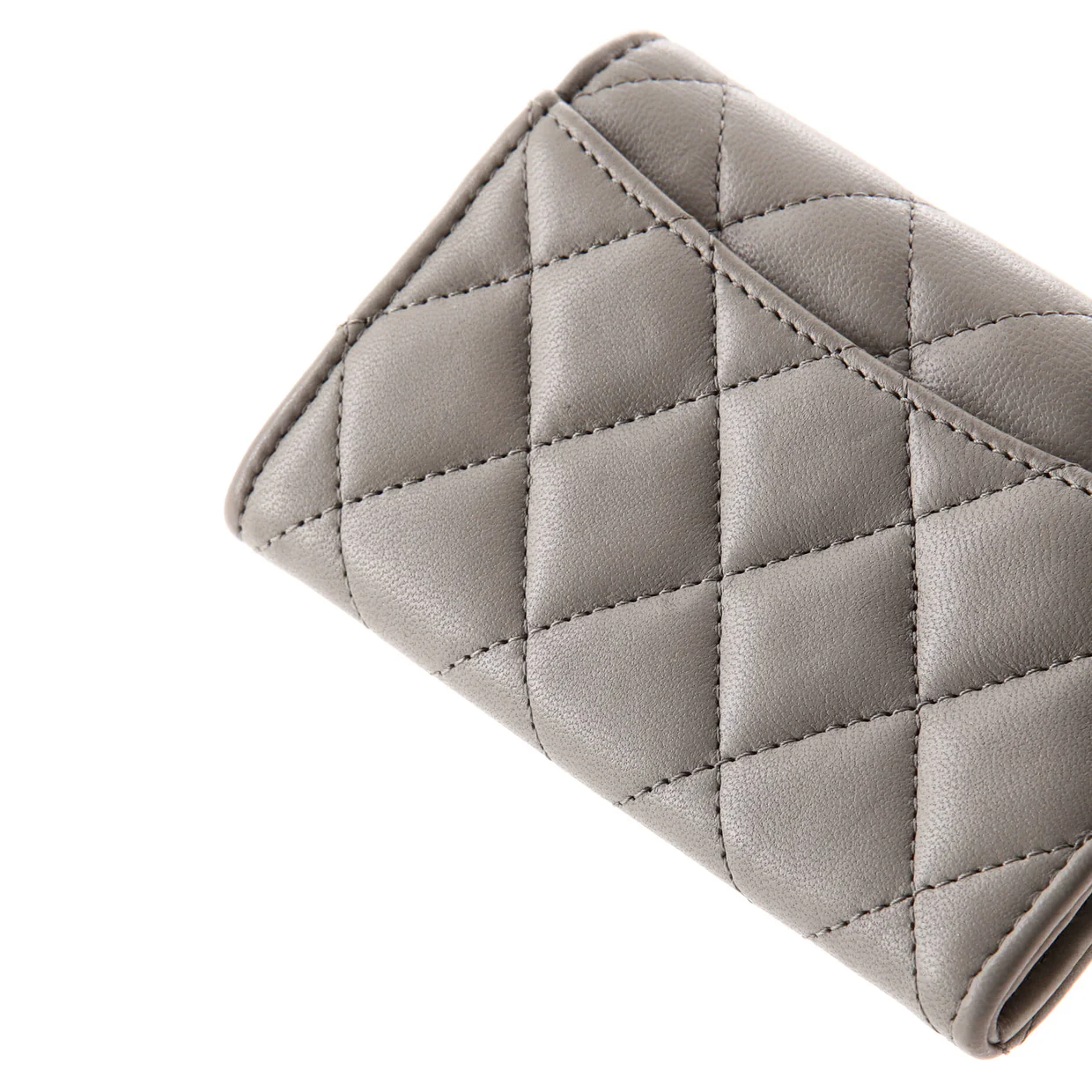 Classic Flap Card Case Quilted Lambskin - Deep Luxury