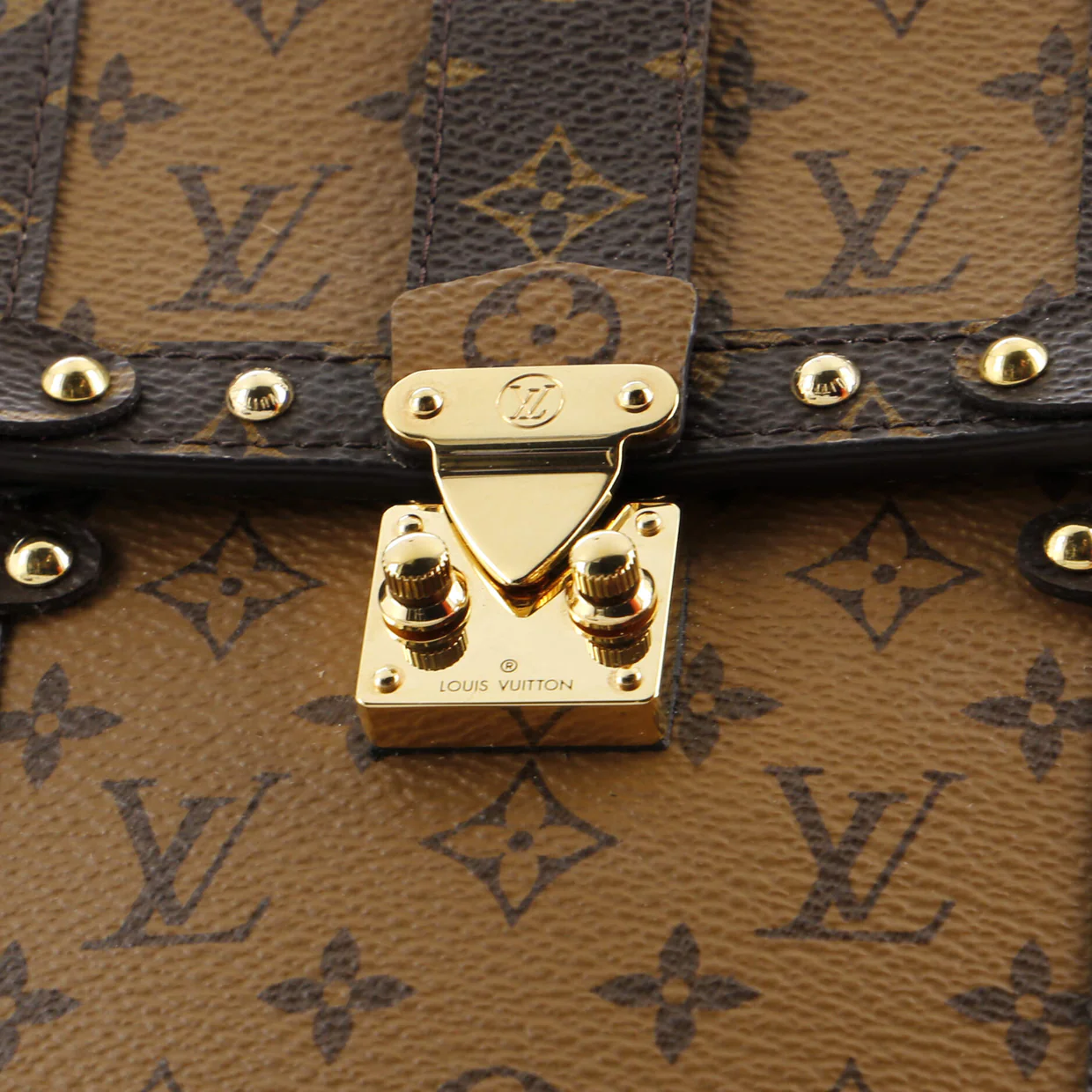 Vertical Trunk Pochette Reverse Monogram Canvas - Deep Luxury