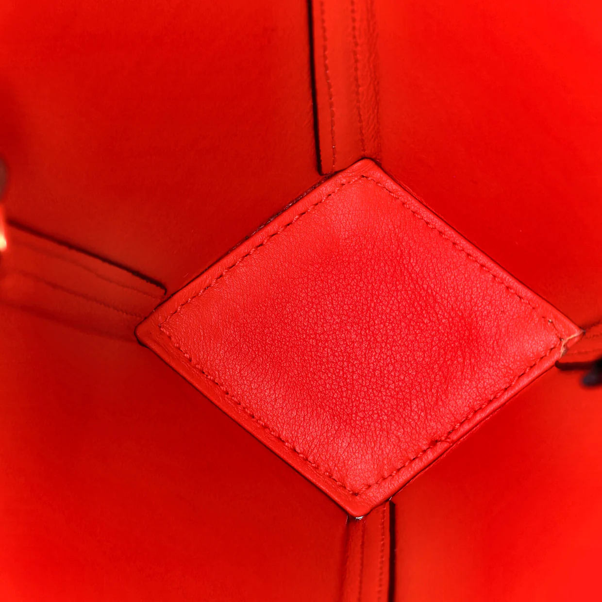 Valentine's Day Chain Heart Bag Printed GG Coated Canvas Small - Deep Luxury