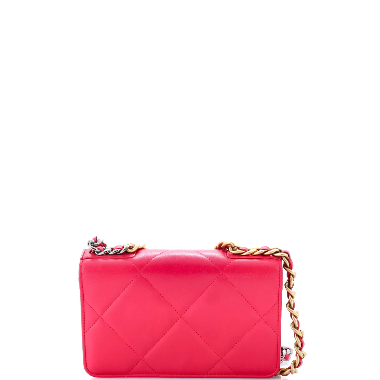 19 Wallet on Chain Quilted Lambskin - Deep Luxury