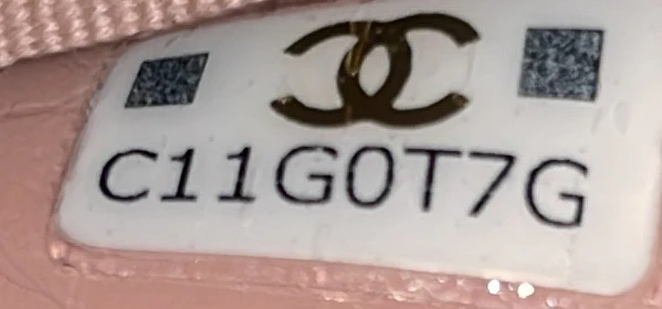 Diamond CC Zip Crossbody Quilted Caviar Mini - Deep Luxury