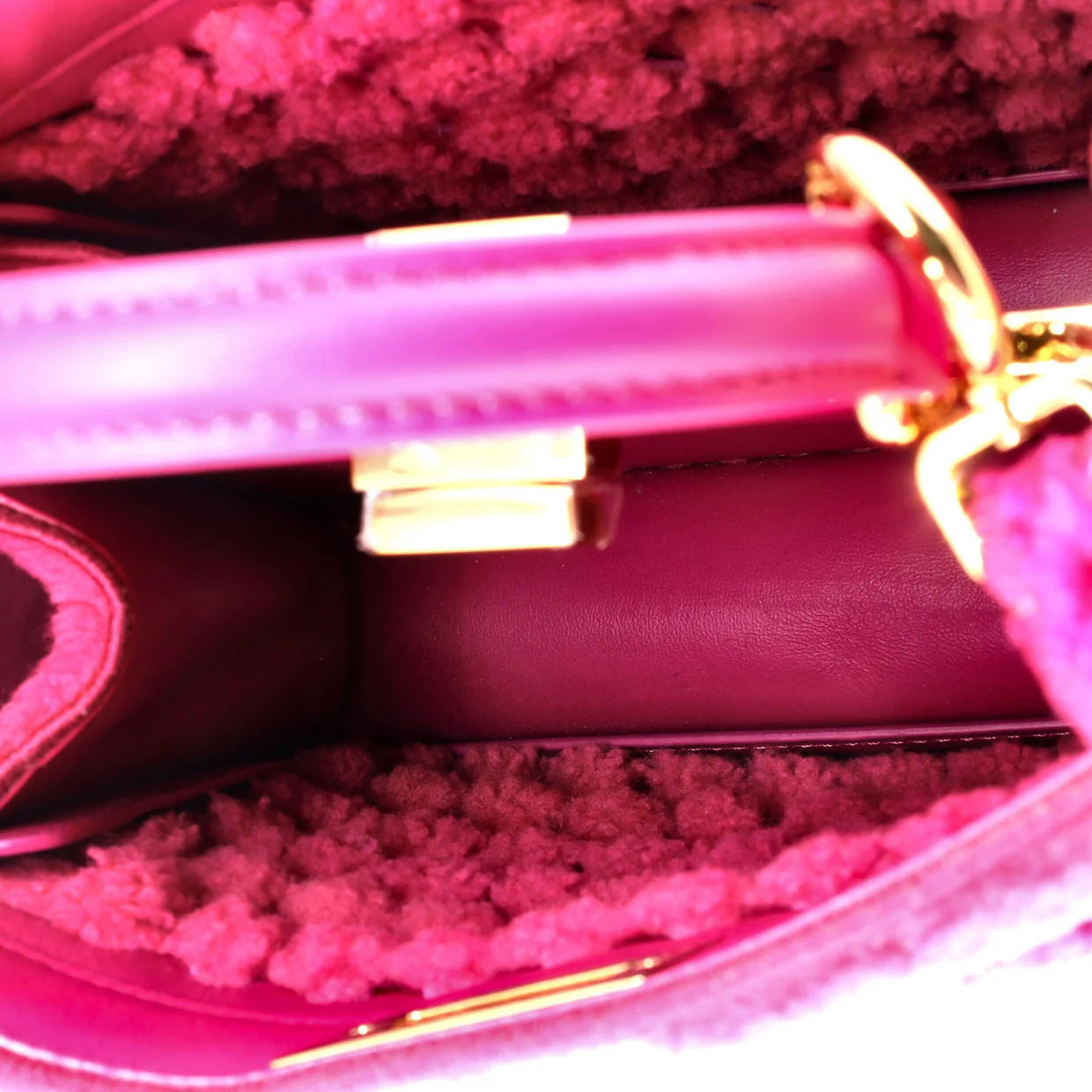 Peekaboo ISeeU Bag Woven Shearling Small - Deep Luxury