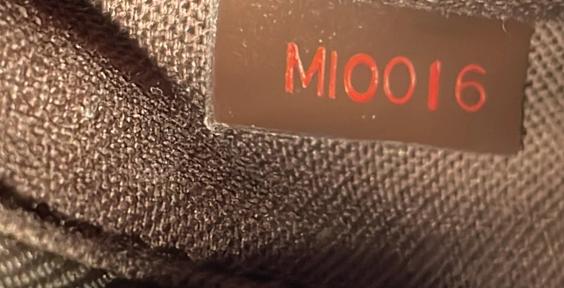 Olav Handbag Damier PM - Deep Luxury