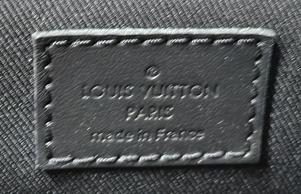 Steamer Wearable Wallet Monogram Taurillon Leather - Deep Luxury