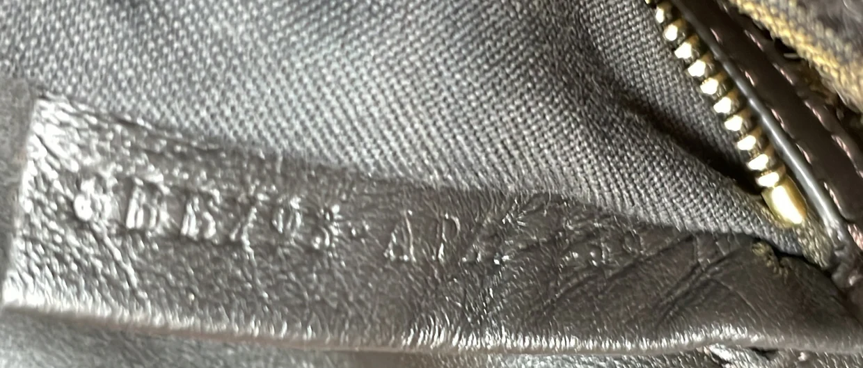 Midi Baguette Chain Bag Zucca Shearling Medium - Deep Luxury