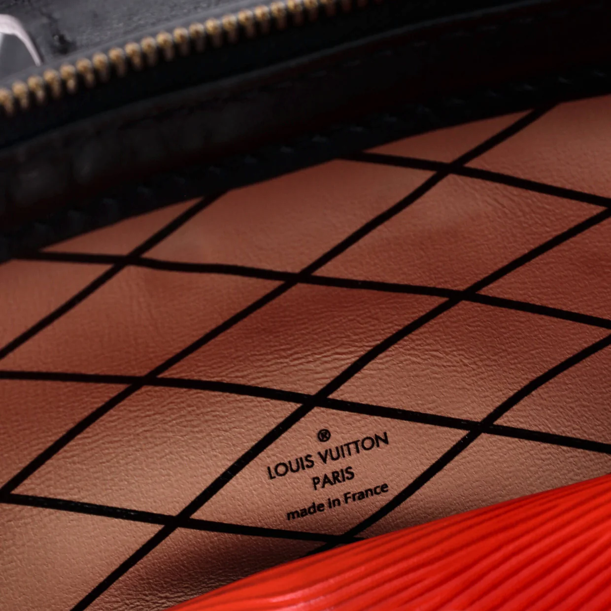 Trunk Clutch Epi Leather - Deep Luxury