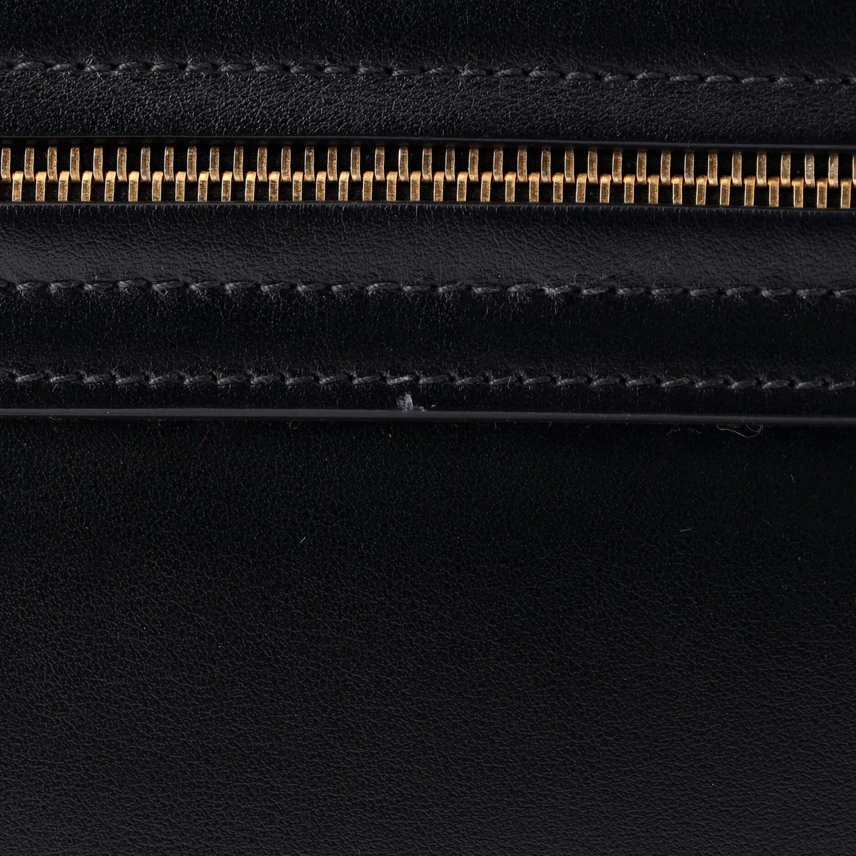 Artsy Handbag Monogram Empreinte Leather MM - Deep Luxury