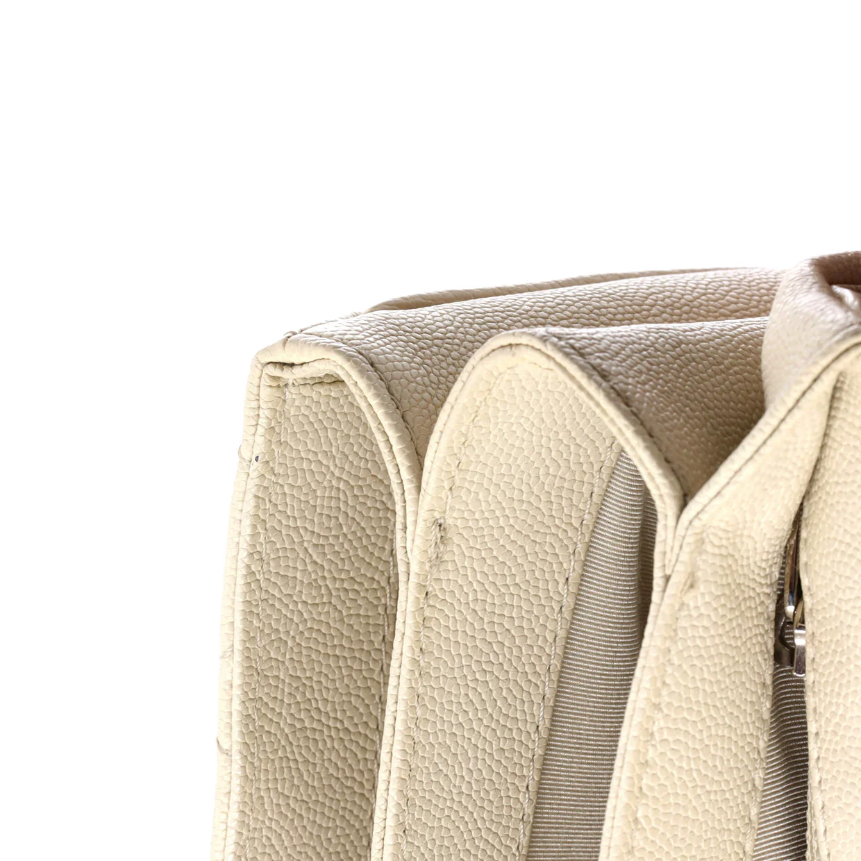 Urban Companion Flap Bag Quilted Caviar Small - Deep Luxury