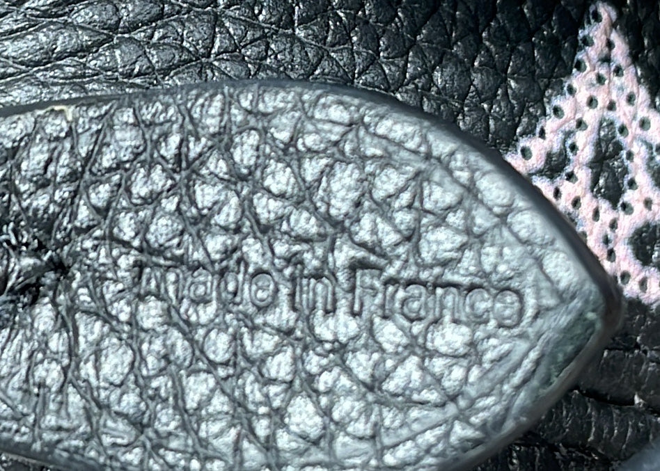 Bella Bucket Bag Flight Mode Mahina Leather - Deep Luxury