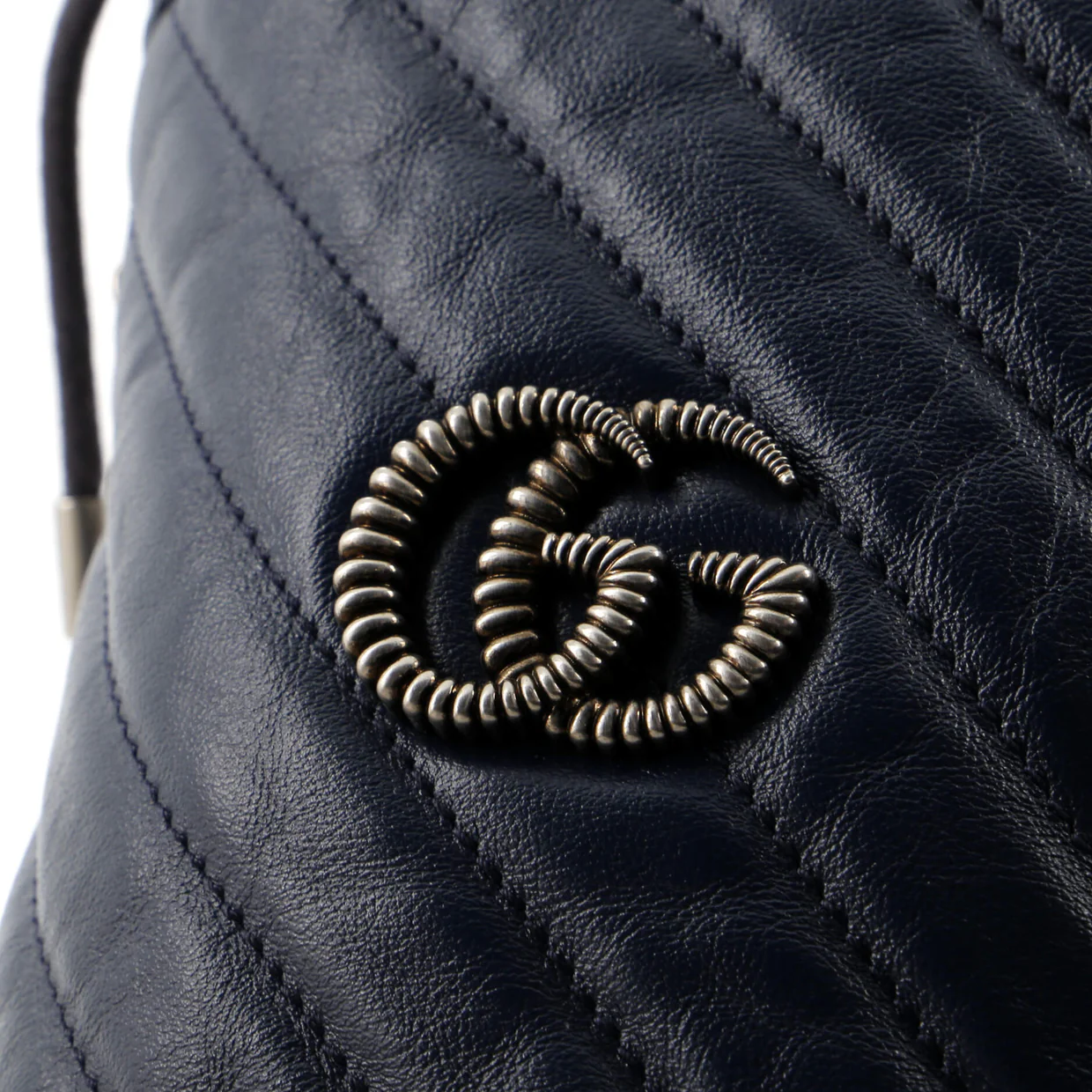 GG Marmont Bucket Bag Diagonal Quilted Leather Mini - Deep Luxury