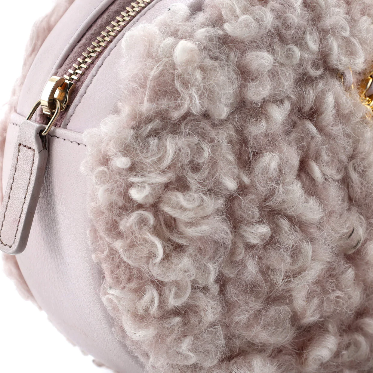 19 Round Clutch with Chain Quilted Shearling - Deep Luxury