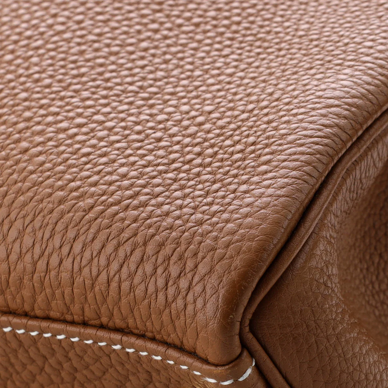 Kelly Handbag Gold Togo with Gold Hardware 28 - Deep Luxury