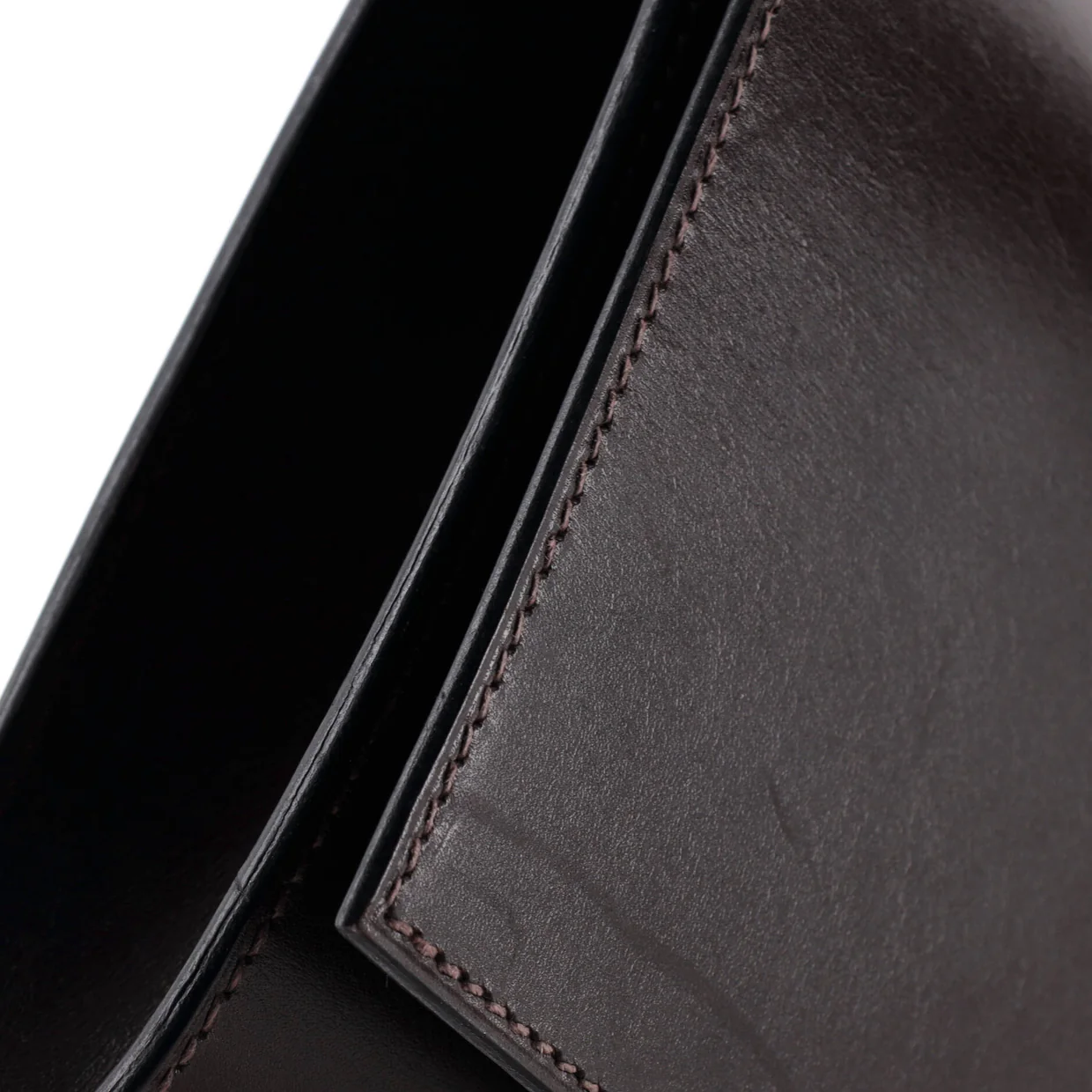 Medor Clutch Box Calf 29 - Deep Luxury