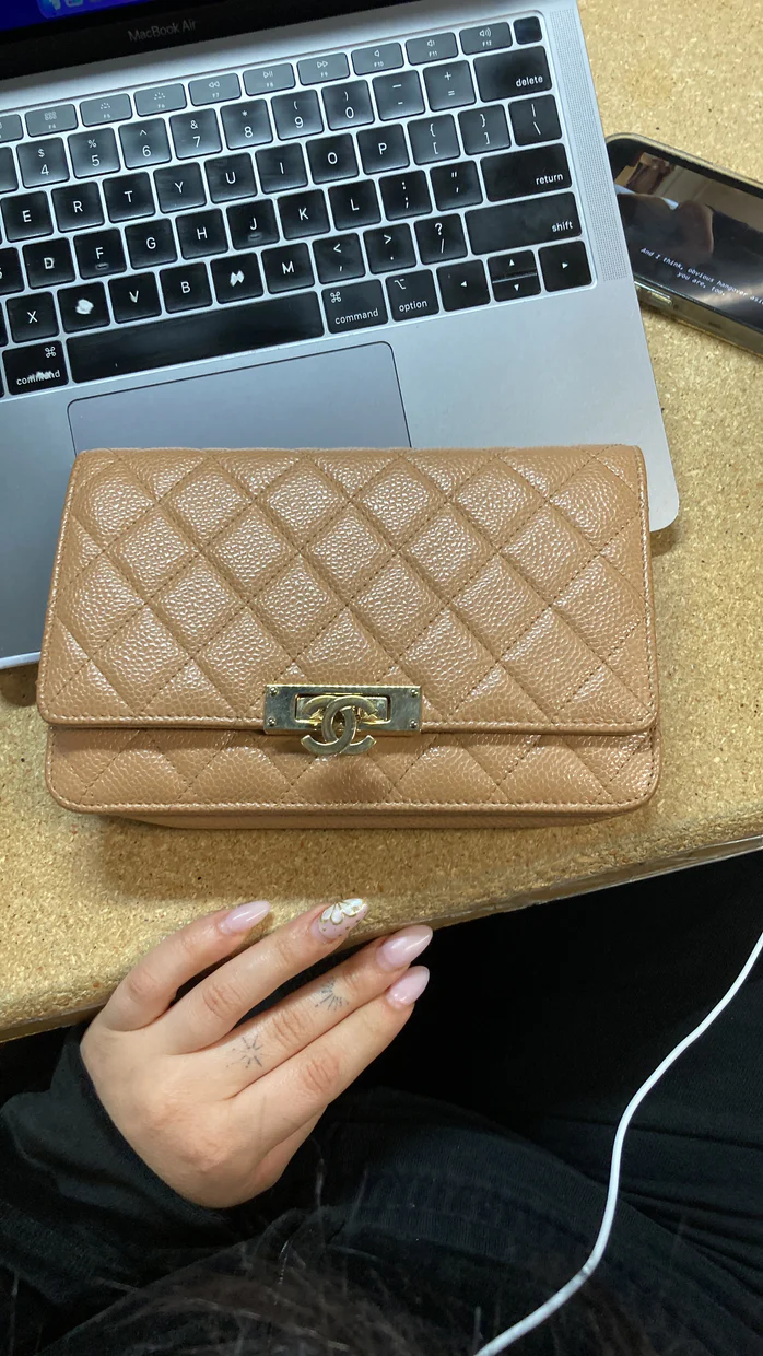 Golden Class Wallet on Chain Quilted Caviar - Deep Luxury