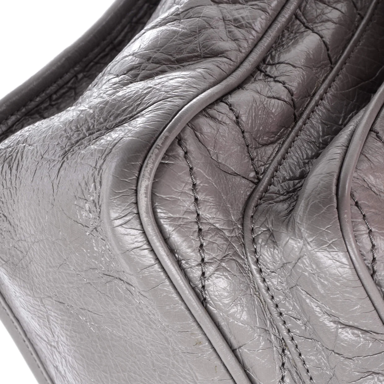 Niki Chain Flap Bag Matelasse Chevron Leather Medium - Deep Luxury