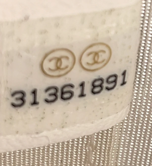 CC Round Vanity Case with Chain Quilted Lambskin Mini - Deep Luxury