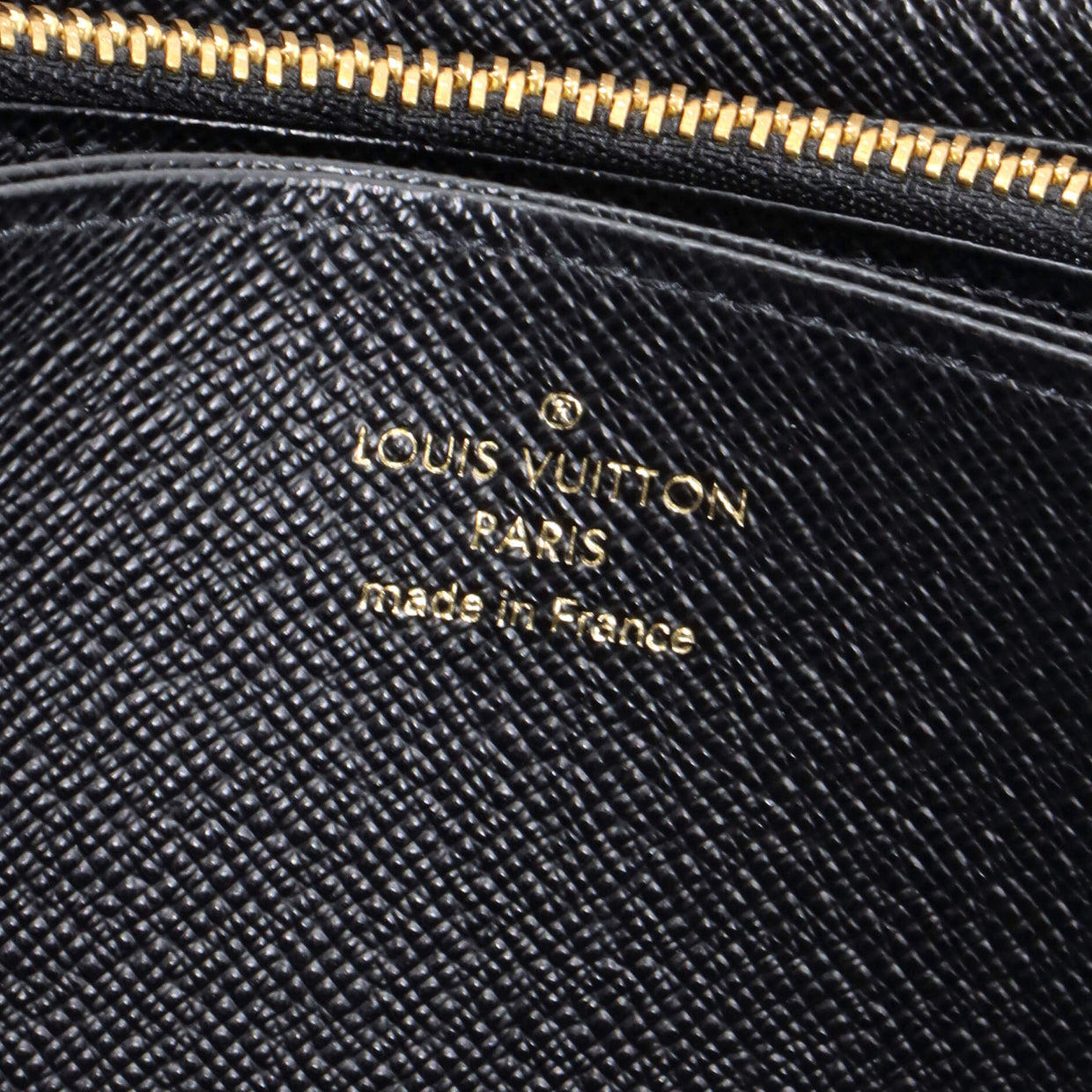 Zippy Wallet Reverse Monogram Giant - Deep Luxury