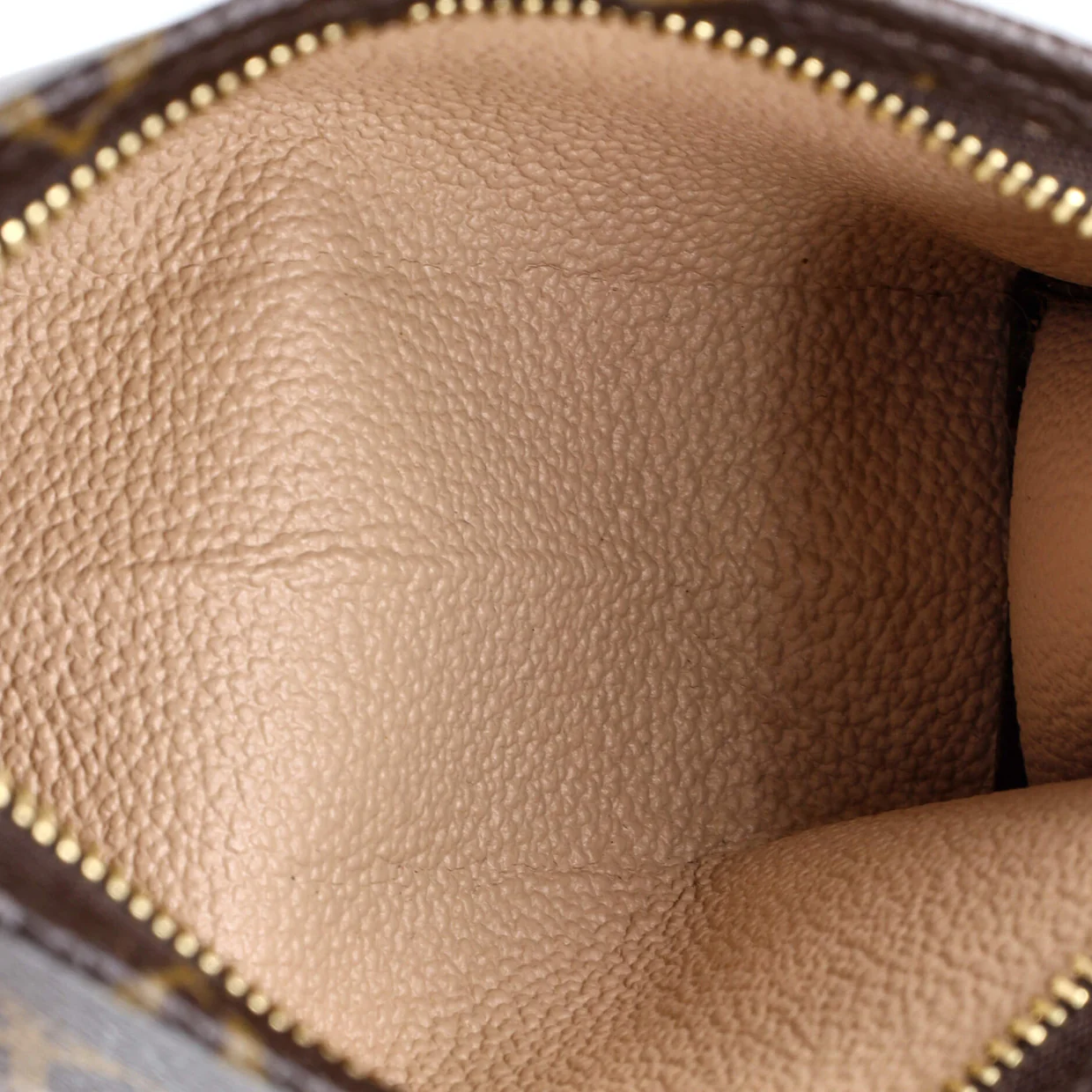 Toiletry Pouch Monogram Canvas 15 - Deep Luxury