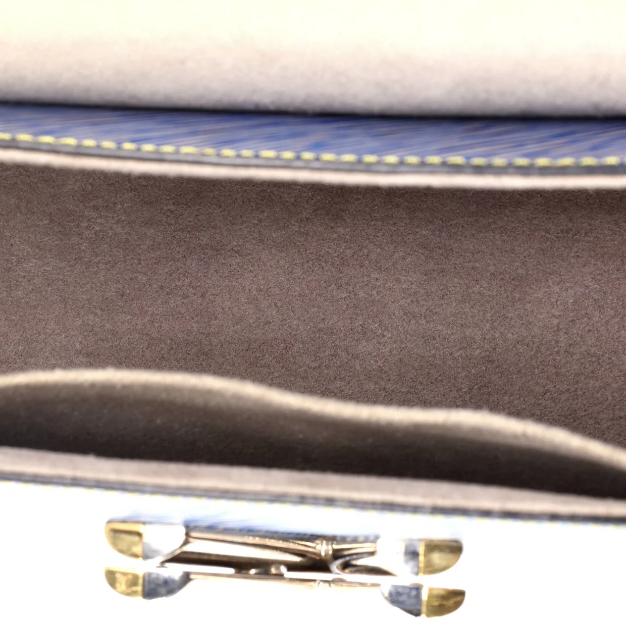 Twist Handbag Epi Leather MM - Deep Luxury