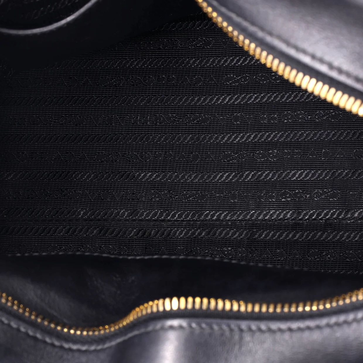 Esplanade Tote Saffiano with City Calf Medium - Deep Luxury