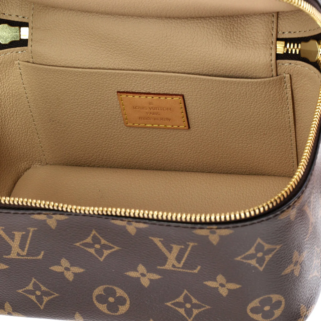 Nice Vanity Case Monogram Canvas Mini - Deep Luxury