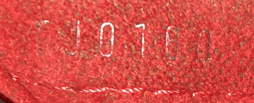 Trevi Handbag Damier PM - Deep Luxury