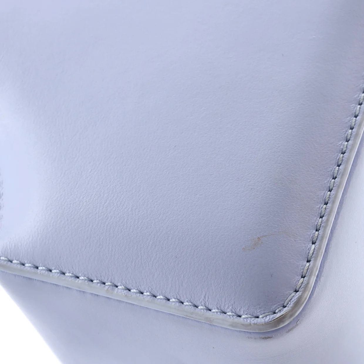 Burrow 22 Shoulder Bag Leather - Deep Luxury