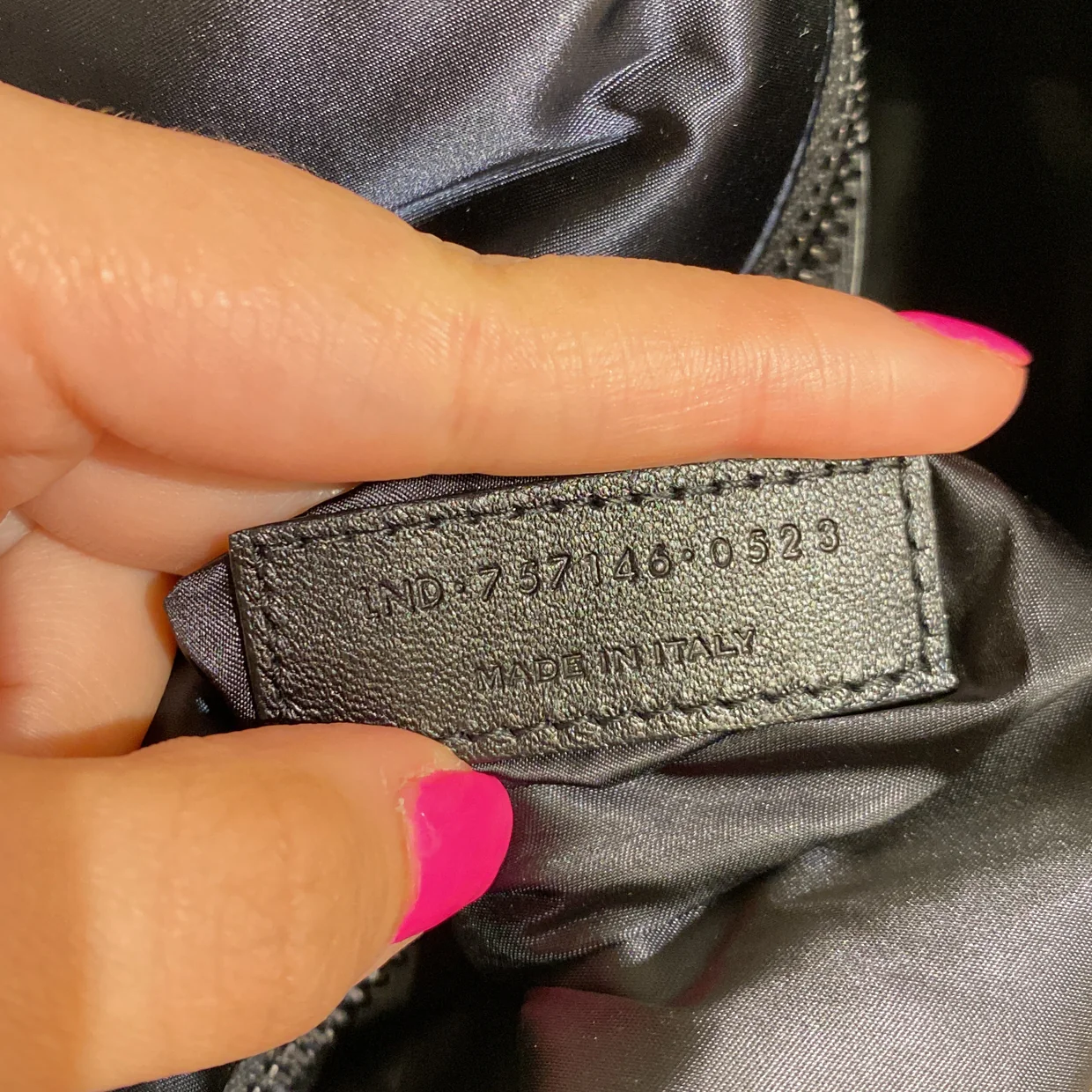 Niki Messenger Bag Nylon - Deep Luxury