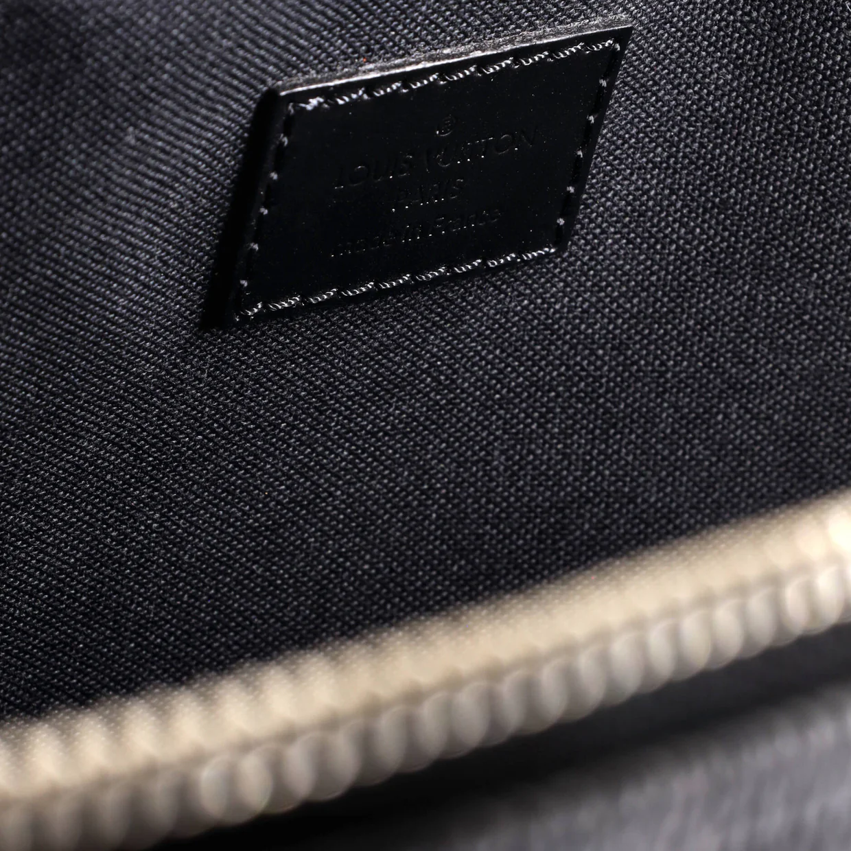 Icare Laptop Bag Damier Graphite - Deep Luxury