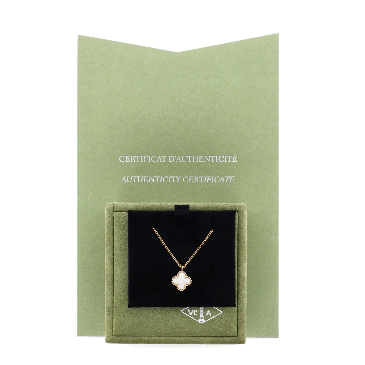 Sweet Alhambra Pendant Necklace 18K Yellow Gold and Mother of Pearl - Deep Luxury