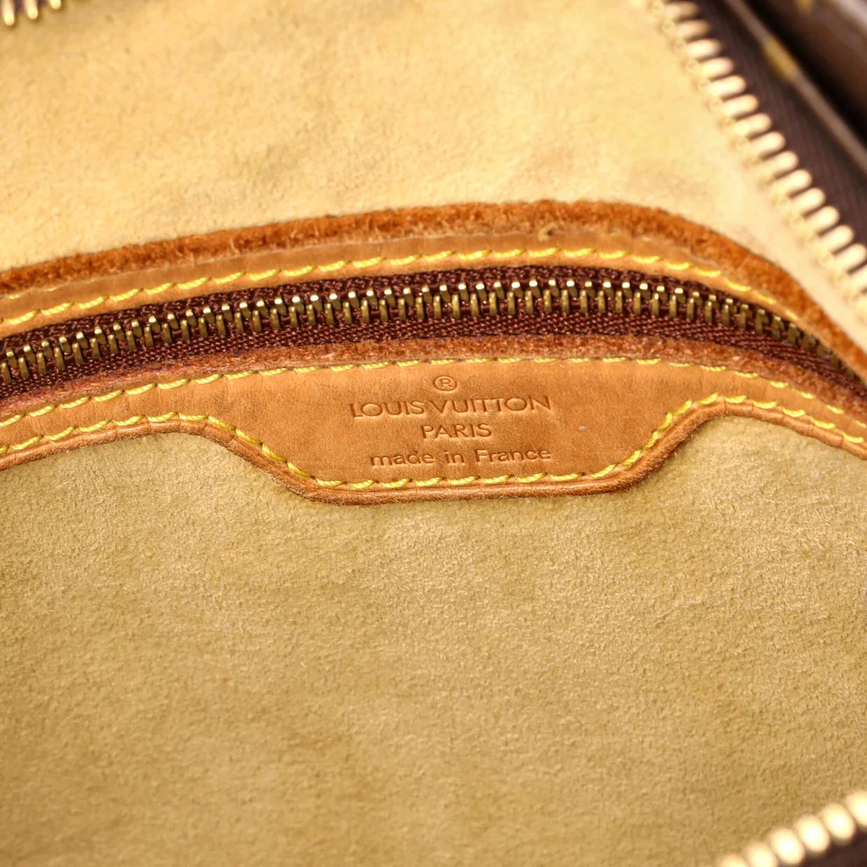 Looping Handbag Monogram Canvas GM - Deep Luxury