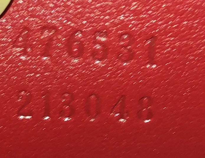 Queen Margaret Top Handle Bag Quilted Leather Medium - Deep Luxury