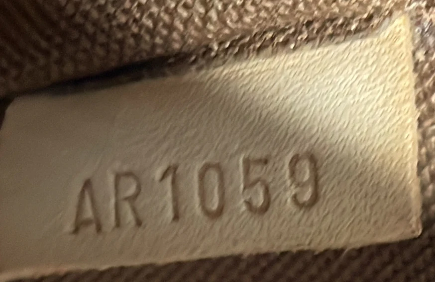 Thames Handbag Monogram Canvas GM - Deep Luxury