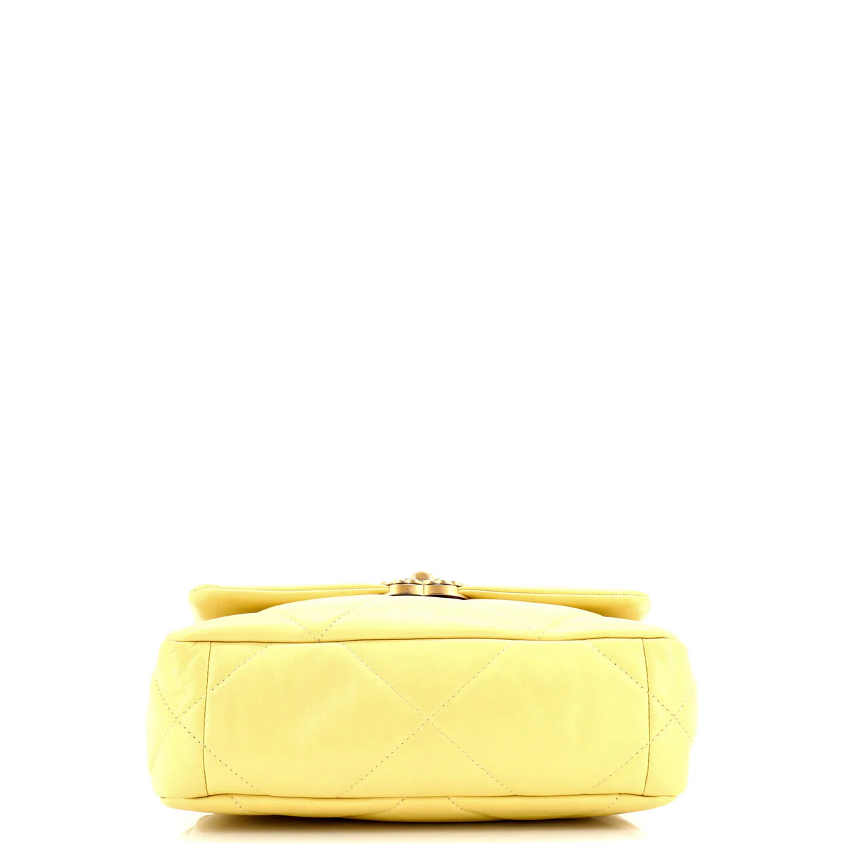 19 Flap Bag Quilted Leather Medium - Deep Luxury