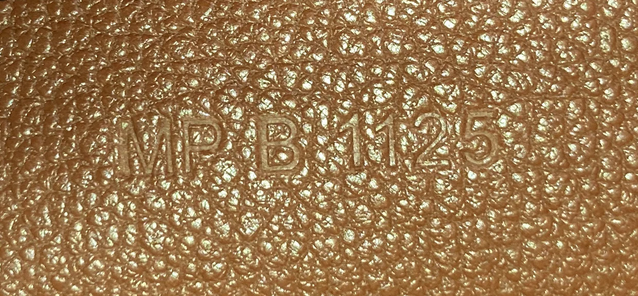 Antigona Bag Leather Medium - Deep Luxury