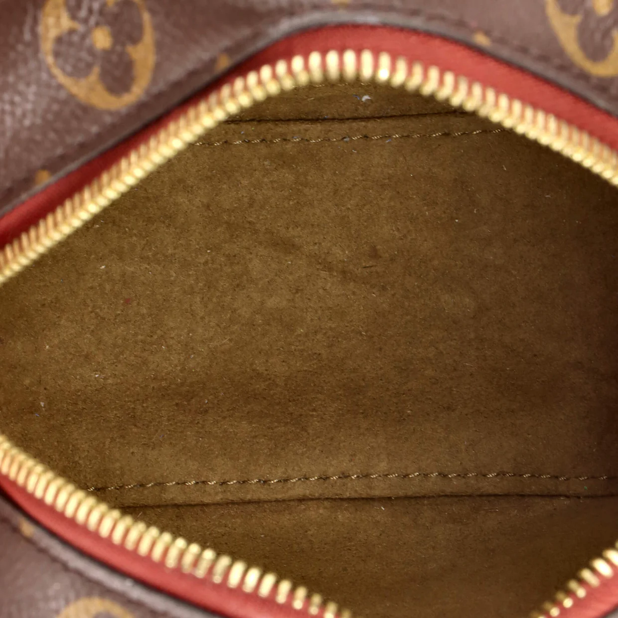 Boite Chapeau Souple Bag Monogram Canvas PM - Deep Luxury