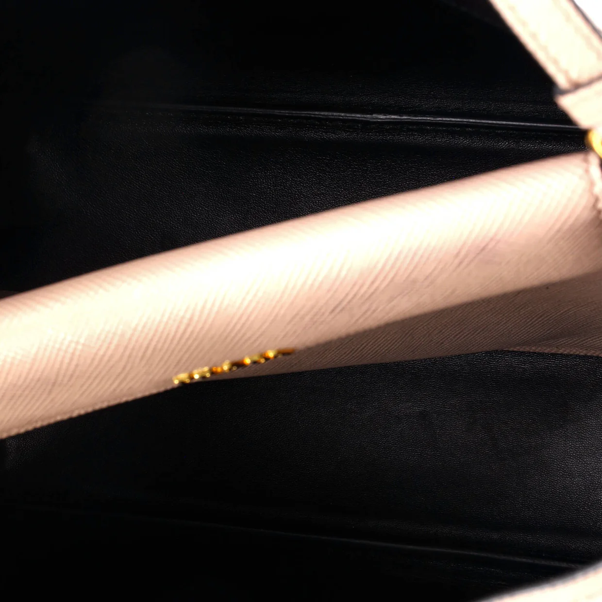 Cuir Double Tote Saffiano Leather Medium - Deep Luxury