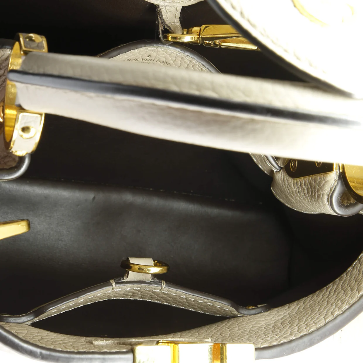 Capucines Bag Leather BB - Deep Luxury