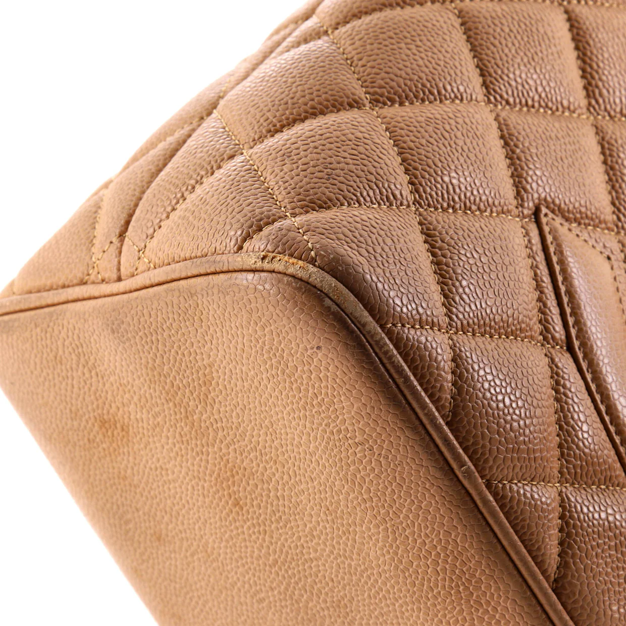 Medallion Tote Quilted Caviar - Deep Luxury