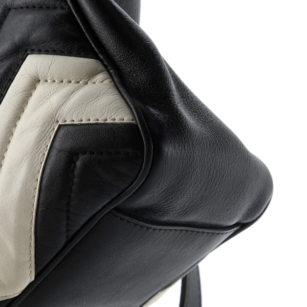 GG Marmont Chain Tote Matelasse Leather Medium - Deep Luxury