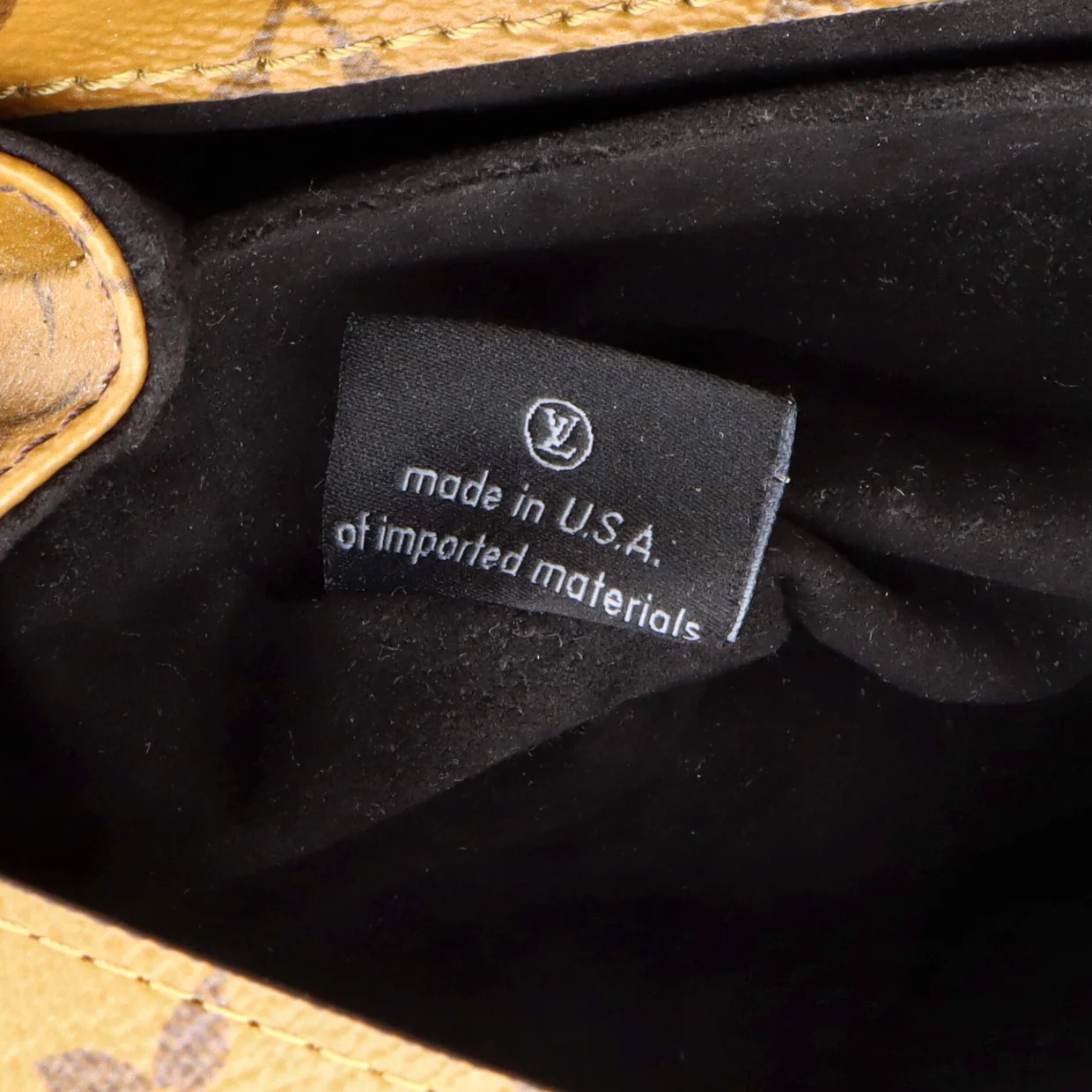 Pochette Metis Reverse Monogram Canvas - Deep Luxury