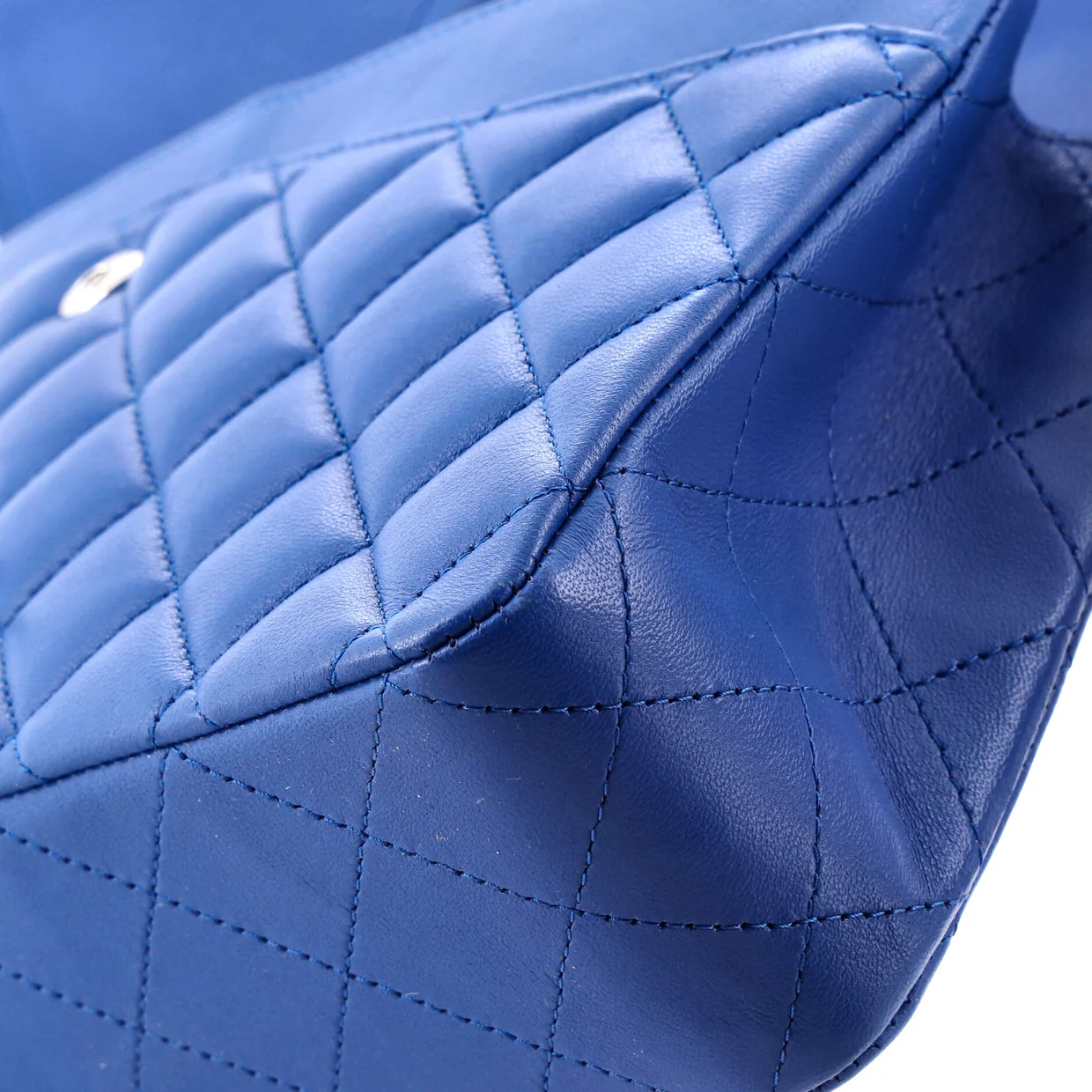 Classic Double Flap Bag Quilted Lambskin Medium - Deep Luxury