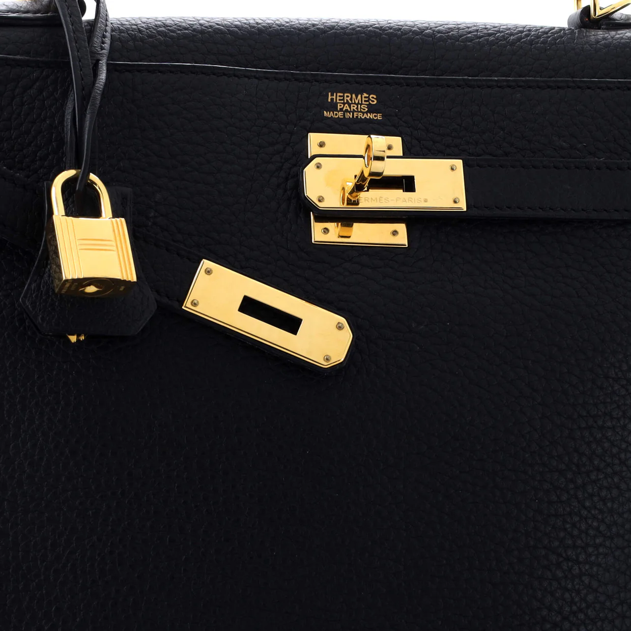 Kelly Handbag Noir Clemence with Gold Hardware 32 - Deep Luxury