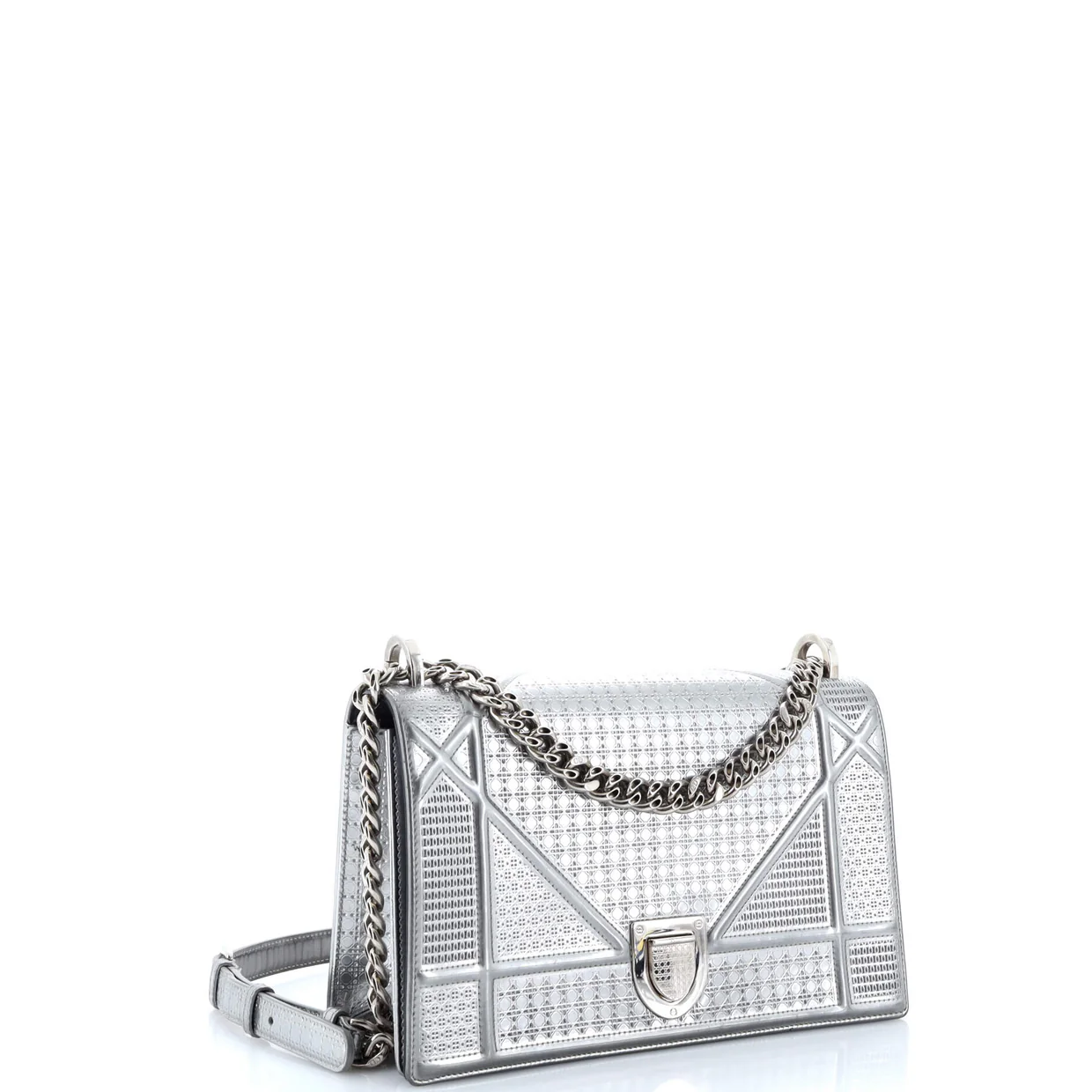 Diorama Flap Bag Cannage Embossed Calfskin Medium - Deep Luxury