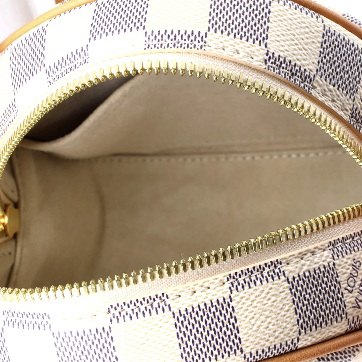 Boite Chapeau Souple Bag Damier PM - Deep Luxury