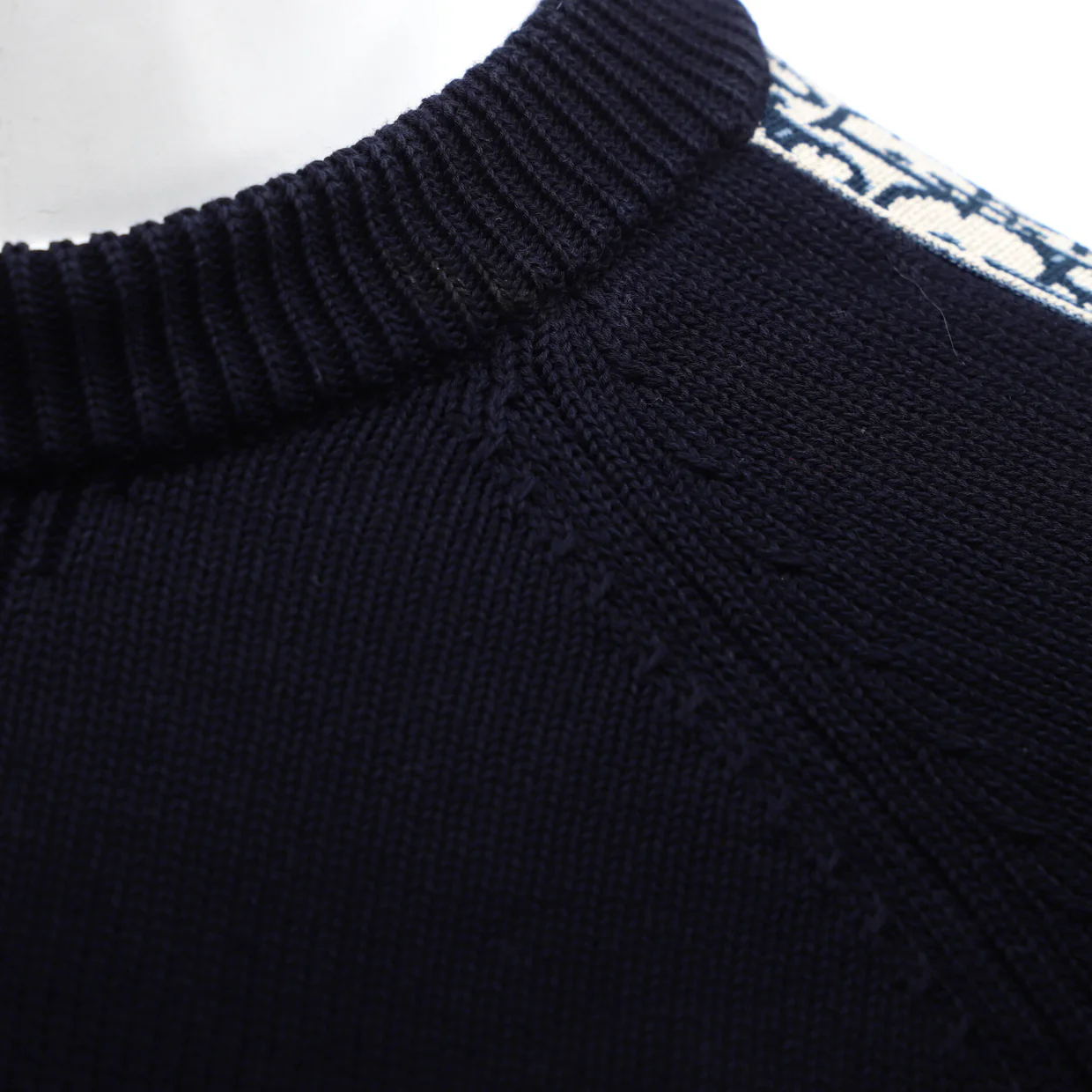 Men's Oblique Trim Crewneck Sweater Cotton - Deep Luxury
