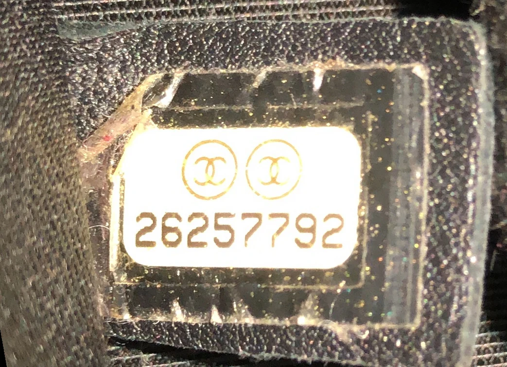 Boy Flap Bag Quilted Caviar New Medium - Deep Luxury